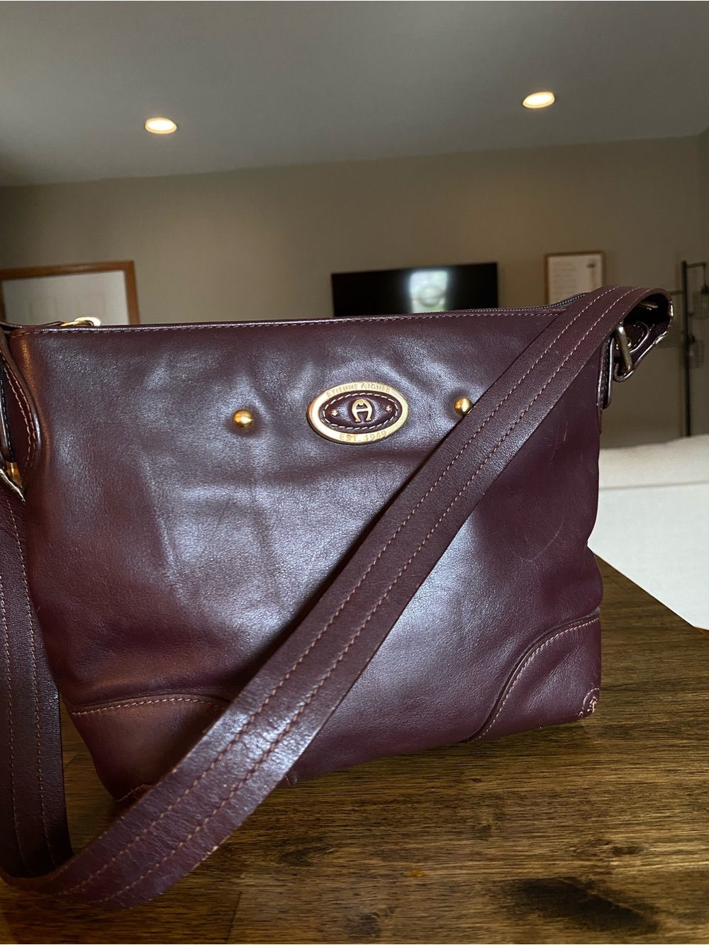Vintage Etienne Aigner Burgundy Leather Shoulder Bag - Picture 2 of 9